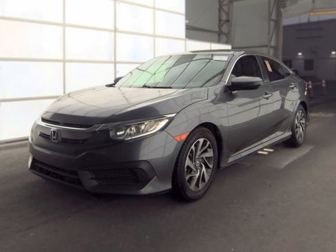Used 2018 Honda Civic EX image 1