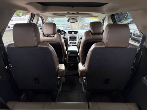 Used 2016 GMC Acadia SLT AWD/4WD image 8
