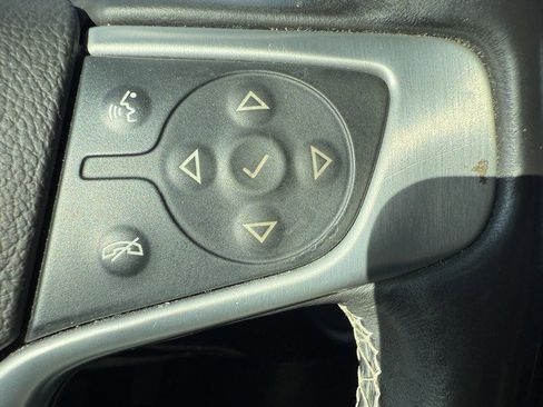 Used 2017 GMC Sierra 1500 SLE image 25