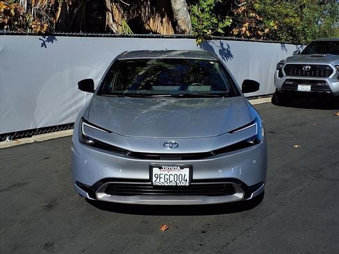 Certified 2023 Toyota Prius XLE image 2
