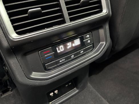 Used 2026 Volkswagen Atlas SE FWD image 25