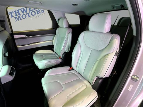 Used 2025 Hyundai Palisade SEL FWD image 23