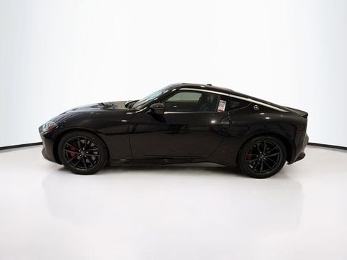 Used 2024 Nissan Z Performance w/ Floor Mat Package image 4
