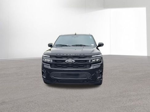 Used 2023 Ford Expedition Limited AWD/4WD image 3