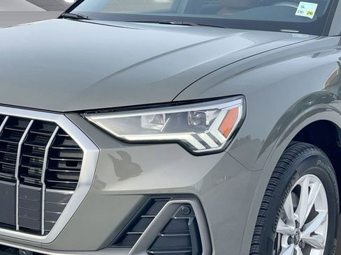 Certified 2025 Audi Q3 2.0T Premium w/ Convenience Package image 11
