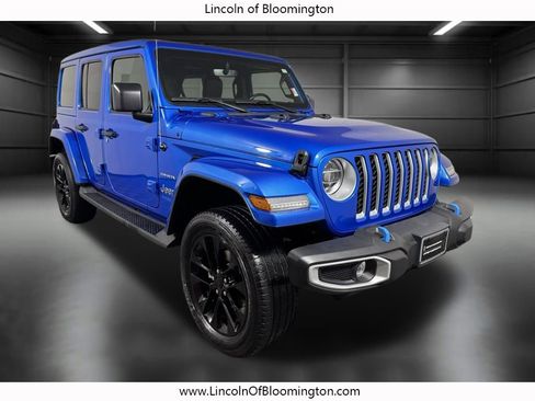 Used 2022 Jeep Wrangler Unlimited Sahara w/ Cold Weather Group image 10