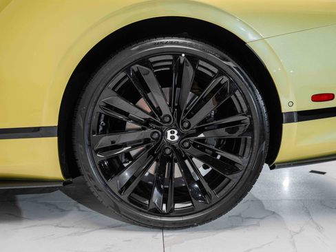 Used 2024 Bentley Continental GT Speed image 12