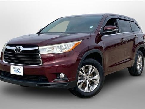 Used 2016 Toyota Highlander LE image 12