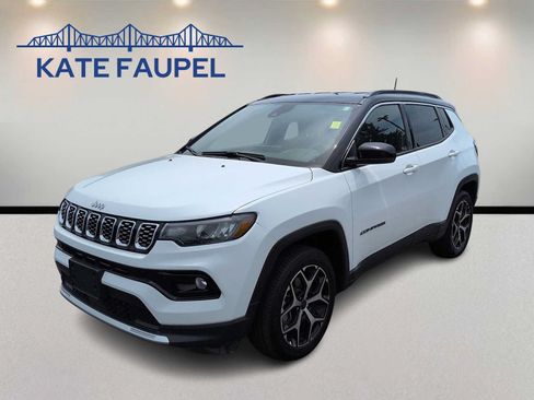 Used 2025 Jeep Compass Limited AWD/4WD image 3