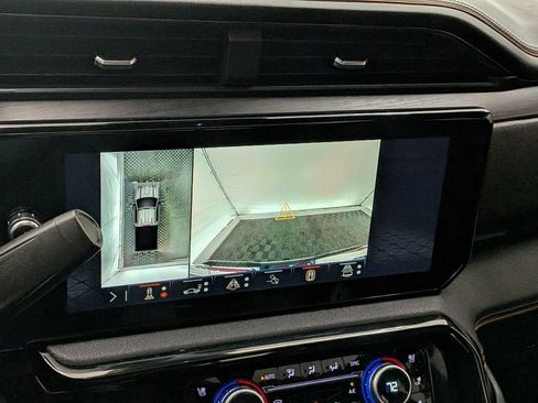 Used 2025 GMC Sierra 3500 AT4 w/ AT4 Premium Plus Package image 29