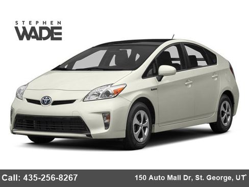 Used 2013 Toyota Prius Three image 1