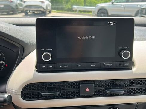 Used 2024 Honda HR-V LX image 15
