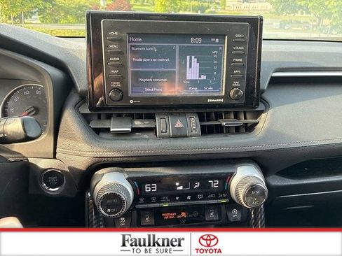 Used 2021 Toyota RAV4 XLE Premium AWD/4WD image 31