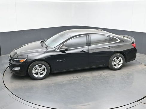 Used 2022 Chevrolet Malibu LS FWD image 31