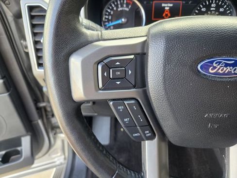 Used 2021 Ford Expedition XLT image 19