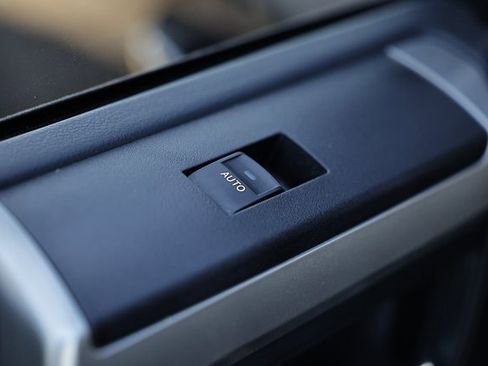 Used 2018 Toyota 4Runner SR5 Premium image 26