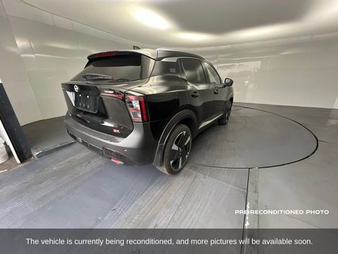Used 2026 Nissan Kicks SR FWD image 6