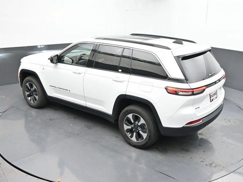 Used 2024 Jeep Grand Cherokee Limited 4xe AWD/4WD image 37