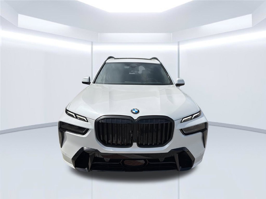 New 2026 BMW X7 xDrive40i w/ M Sport Package AWD/4WD image 2