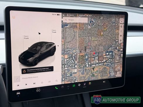 Used 2023 Tesla Model Y Performance AWD/4WD image 30
