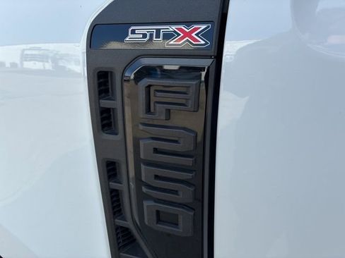 Used 2024 Ford F250 XL w/ STX Appearance Package image 5