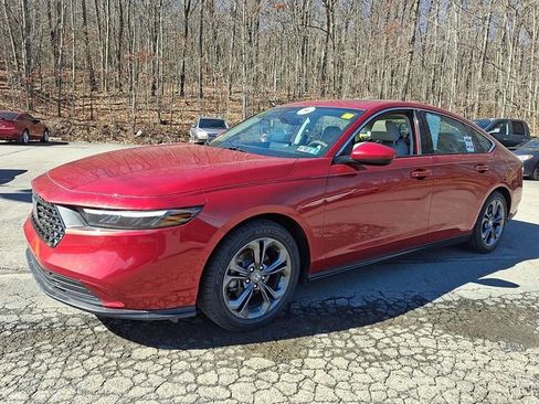 Used 2023 Honda Accord EX image 3