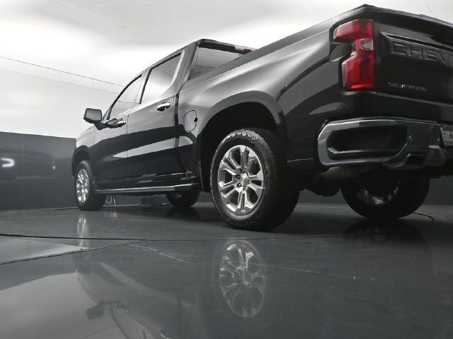 Used 2023 Chevrolet Silverado 1500 LTZ w/ LTZ Premium Package AWD/4WD image 30