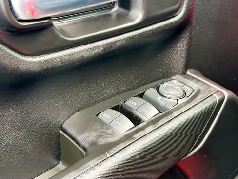 Certified 2020 Chevrolet Silverado 1500 Custom w/ Custom Value Package image 17