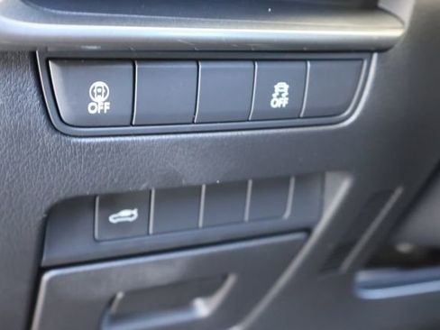 Used 2021 MAZDA MAZDA3 s FWD image 21