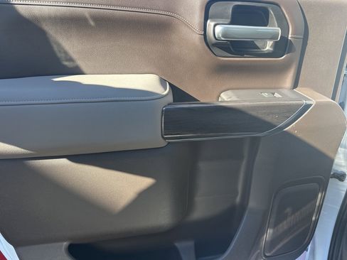 Used 2021 Chevrolet Silverado 1500 LTZ w/ Z71 Off-Road Package image 32