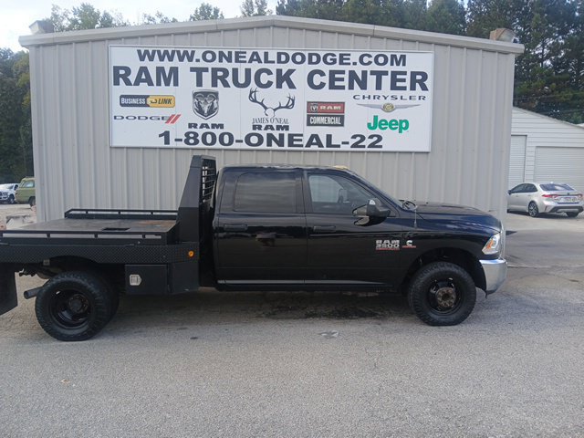 Used 2015 RAM 3500 Tradesman w/ Chrome Appearance Group AWD/4WD image 2