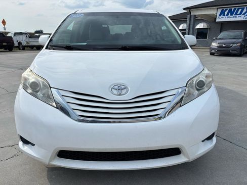 Used 2017 Toyota Sienna LE FWD image 9