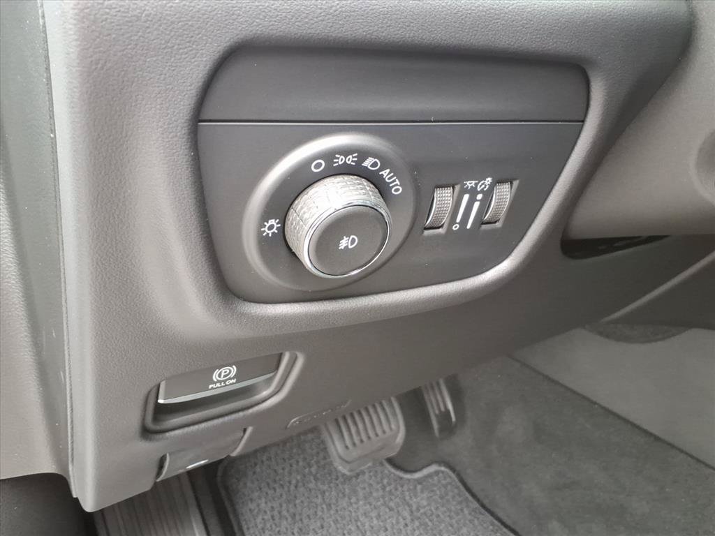 New 2027 Jeep Grand Cherokee Summit AWD/4WD image 22