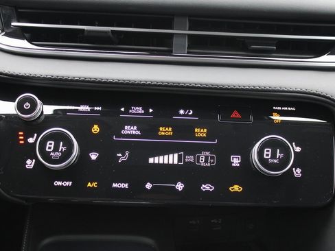 Certified 2026 INFINITI QX60 Luxe w/ Cargo Package image 26