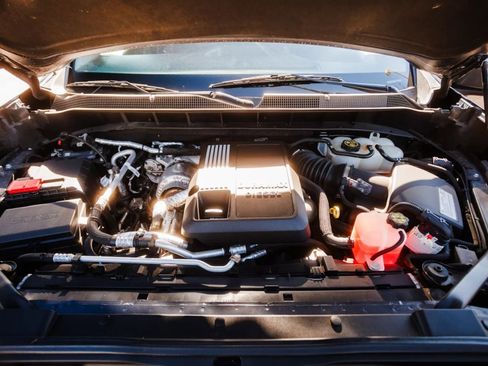 Used 2021 Chevrolet Silverado 1500 LT image 30