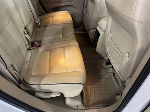 Used 2019 Jeep Grand Cherokee Overland image 27