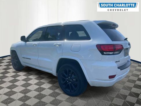 Used 2020 Jeep Grand Cherokee Altitude AWD/4WD image 5