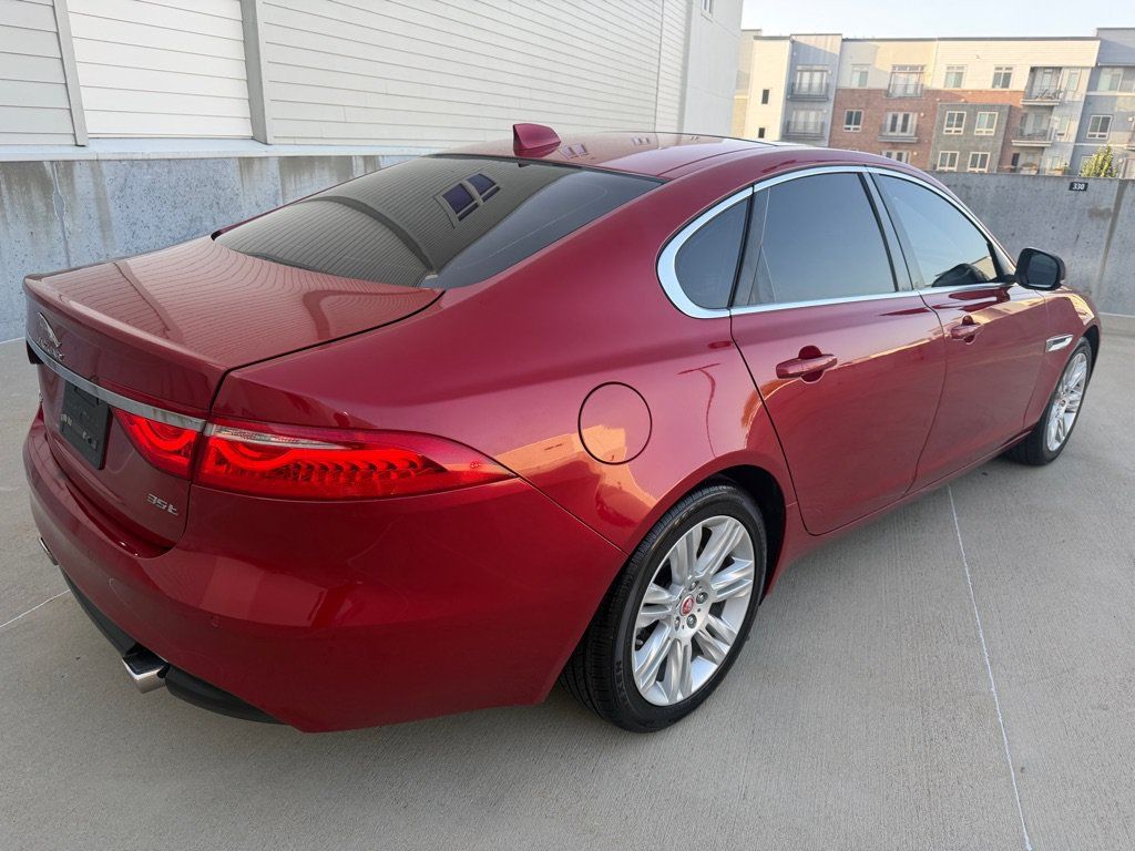 Used 2017 Jaguar XF Premium RWD image 3