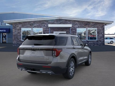 New 2025 Ford Explorer Active w/ Active Comfort Package image 8