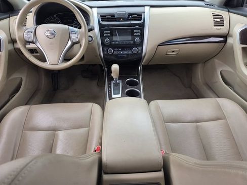 Used 2014 Nissan Altima 2.5 SL w/ Moonroof Package FWD image 13
