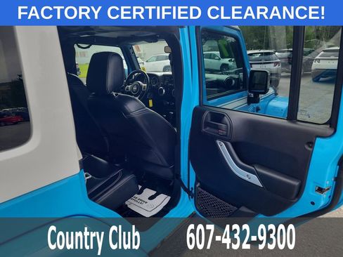 Used 2017 Jeep Wrangler Unlimited Sahara w/ Quick Order Package 24E Chief AWD/4WD image 26