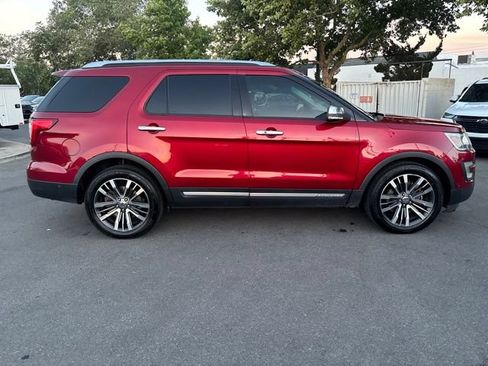 Used 2016 Ford Explorer Platinum AWD/4WD image 7