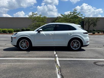 New 2025 Porsche Cayenne S