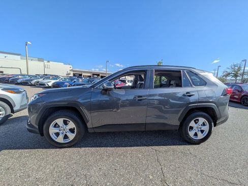 Used 2019 Toyota RAV4 XLE w/ Convenience Package image 9