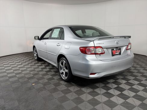 Used 2012 Toyota Corolla LE image 12