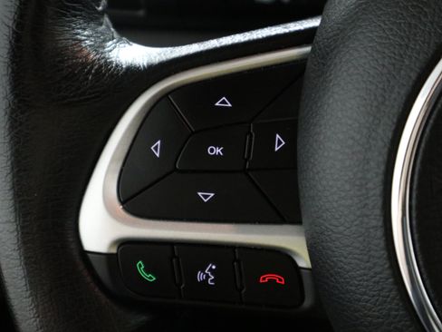 Used 2023 Jeep Renegade Latitude w/ Premium Group AWD/4WD image 28