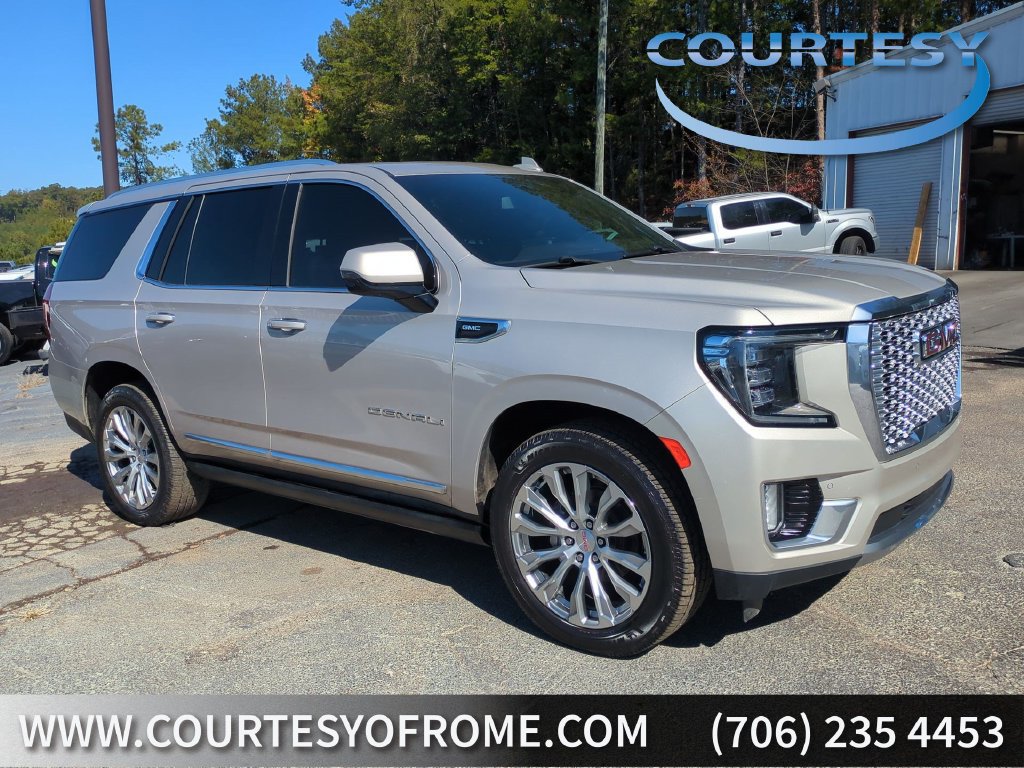 Used 2023 GMC Yukon Denali AWD/4WD image 1