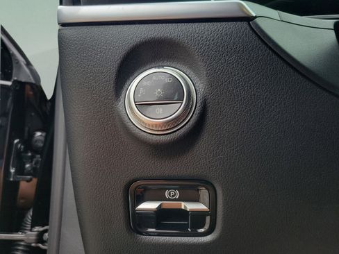 New 2026 Mercedes-Benz C 43 AMG 4MATIC Sedan image 19