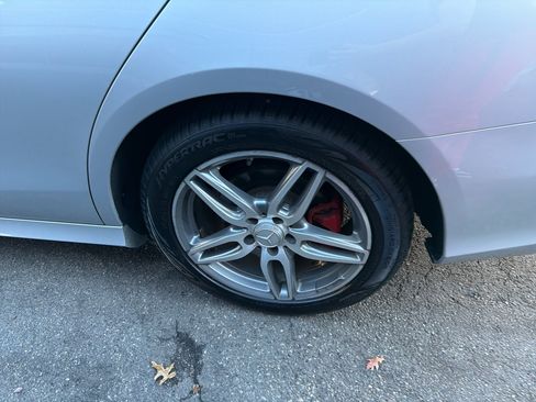 Used 2017 Mercedes-Benz E 300 4MATIC image 14