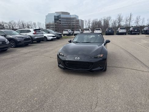 Used 2017 MAZDA MX-5 Miata Club image 13